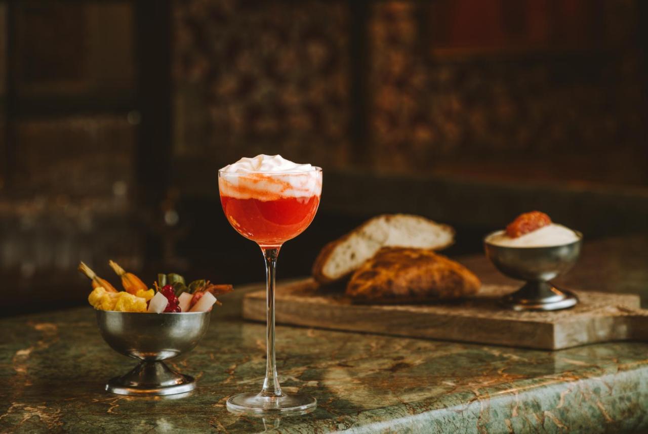 ホテル Le Grand Mazarin パリ エクステリア 写真